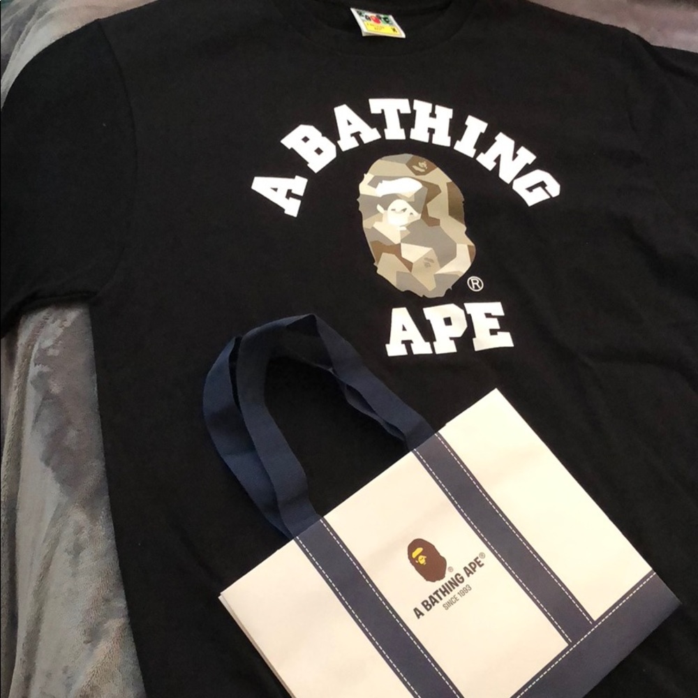 AUTHENTIC A Bathing Ape BAPE t shirt